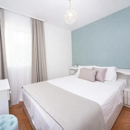 Apartments Adeona Tivat Exterior photo