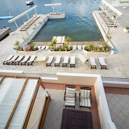 Apartments Adeona Tivat Exterior photo