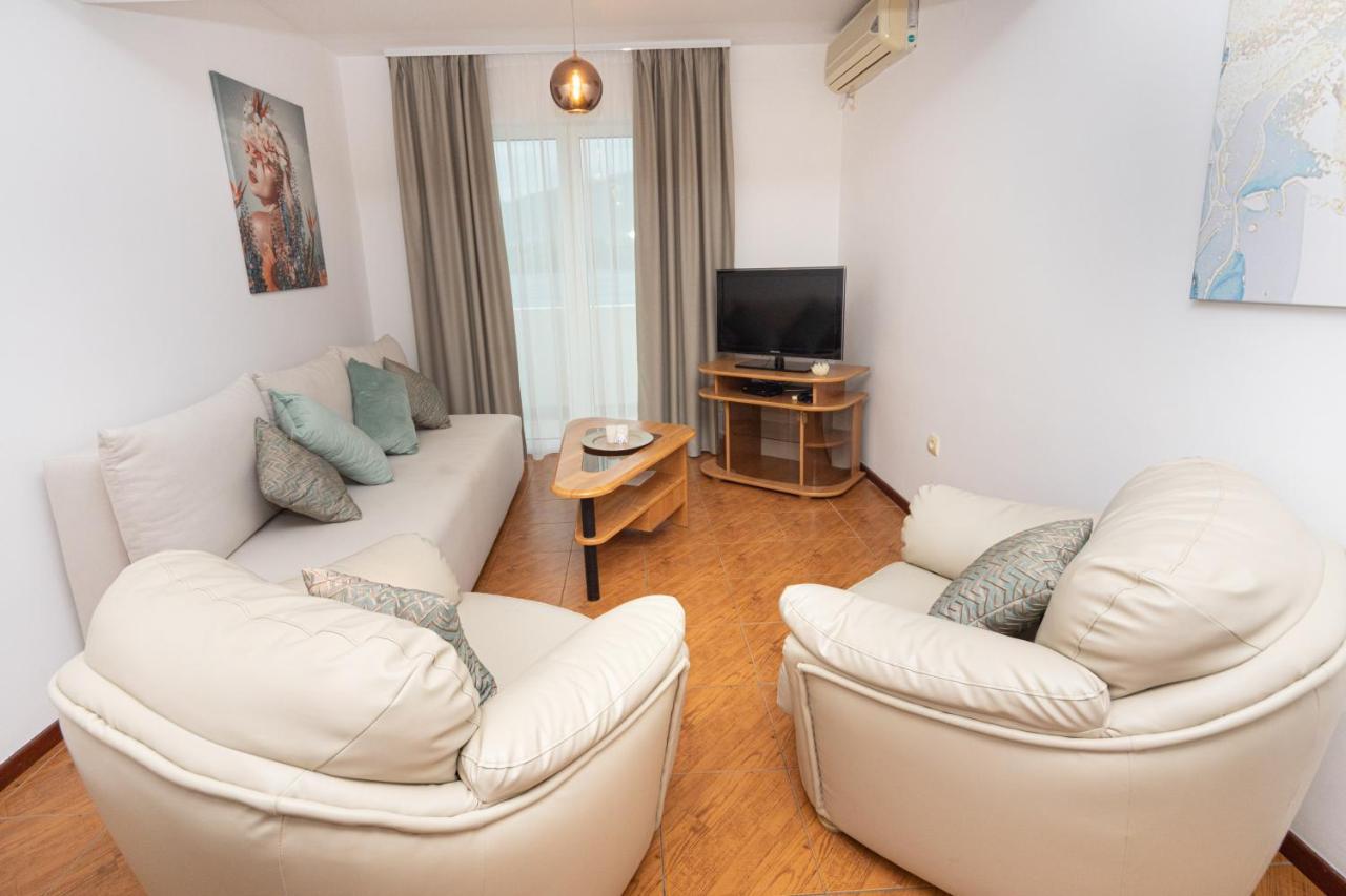 Apartment Adeona *