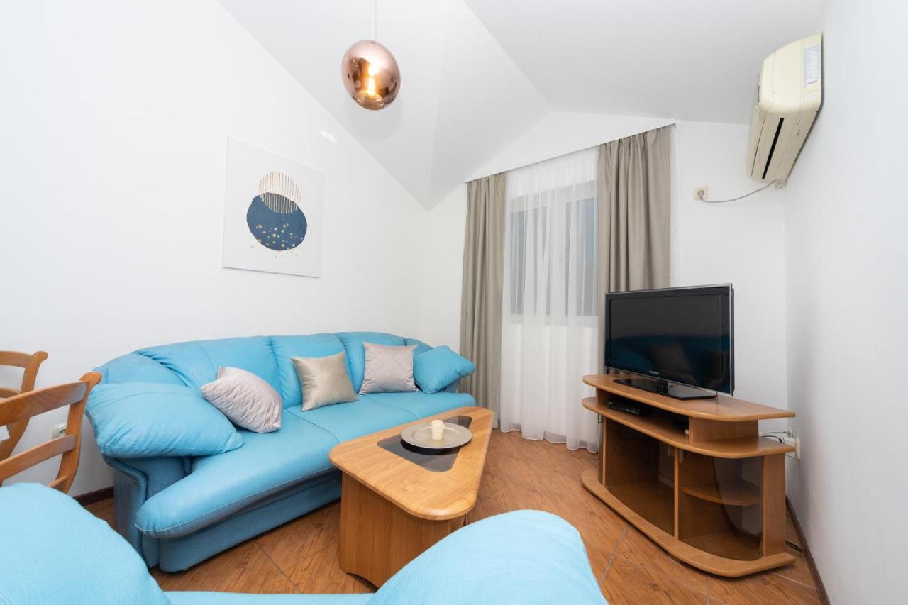 Apartment Adeona Tivat