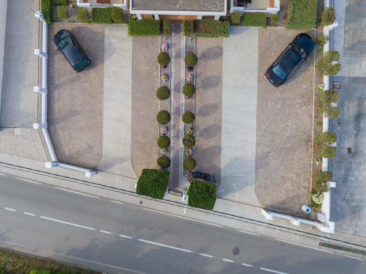 Adeona * Tivat