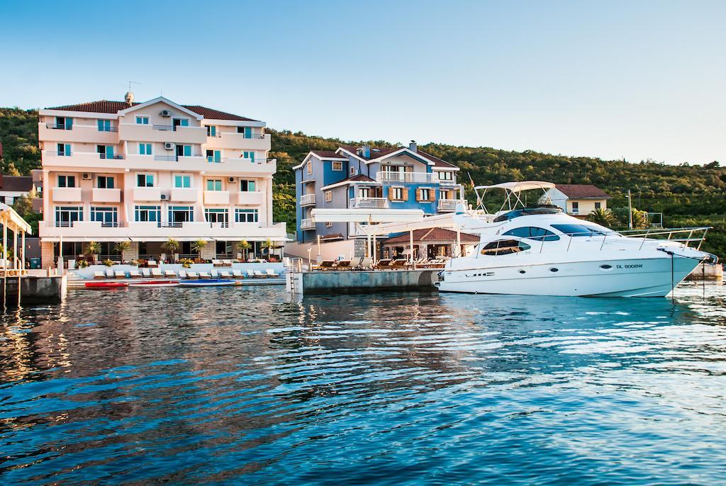 Adeona Tivat
